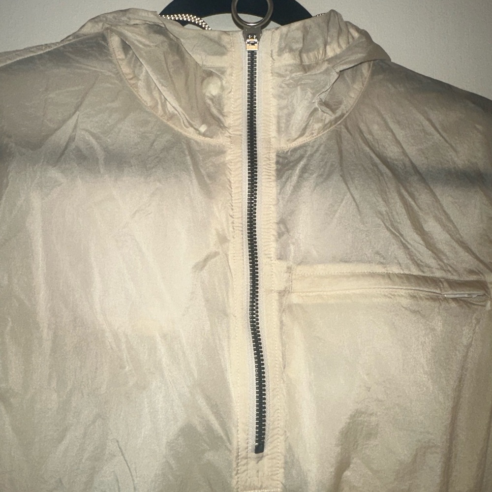 Lululemon Pullover Light Weight Pullover - image 4